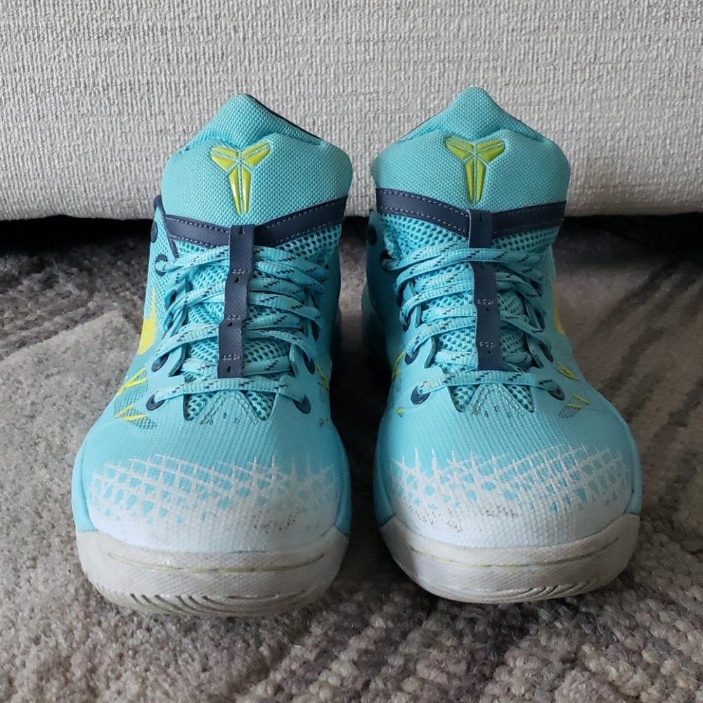 Men's Nike Zoom Kobe Bryant Venomenon Shoes